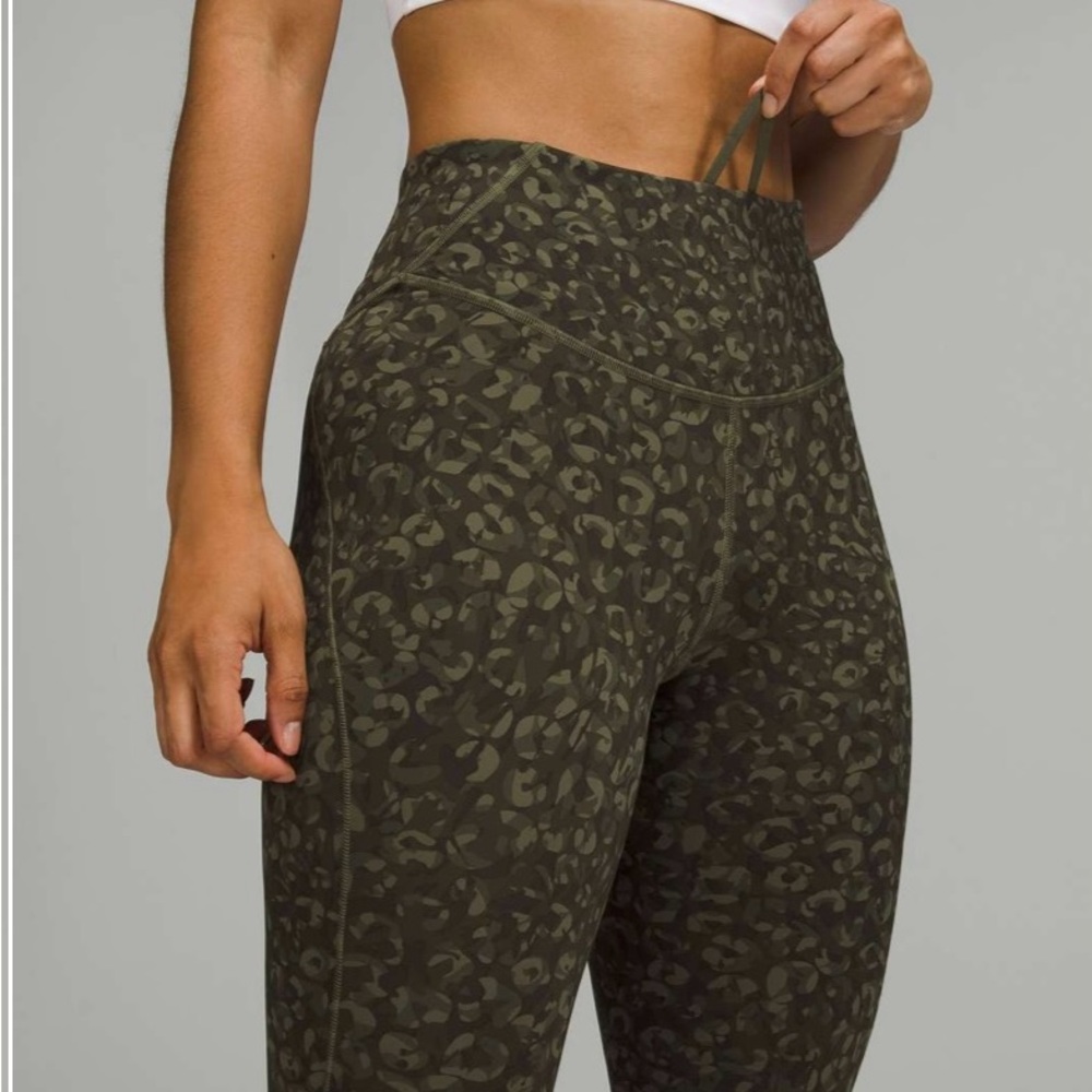 Lululemon Base Pace High Rise Crop  Incognito Camo Multi Color Nulux Fabric - Picture 2 of 12